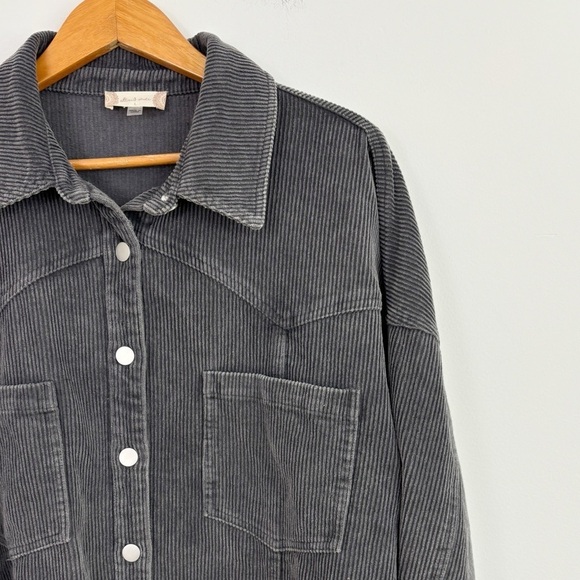 Altar’d State Boho Gray Corduroy “HOWDY” Graphic Button Down Jacket Size Large - Picture 5 of 16